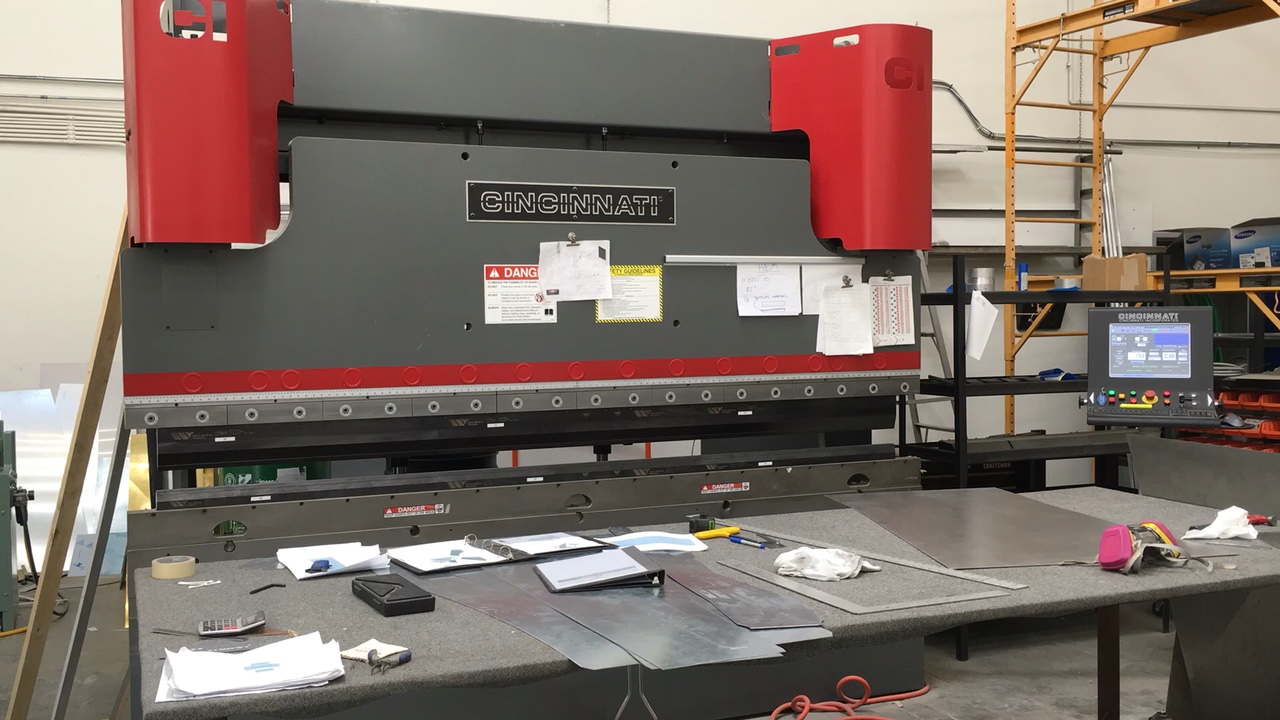 【おまけ付】 Cincinnati 2016 90BX8 (#4095) Brake Press キャラクターグッズ